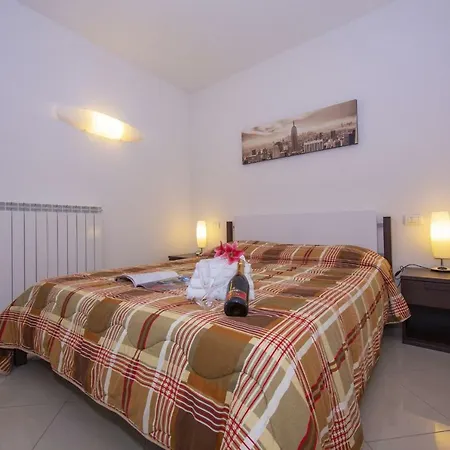 Fontana Del Apartment *