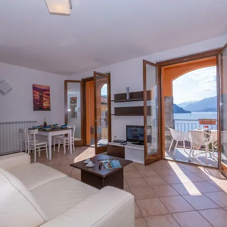 Fontana Del Apartment *