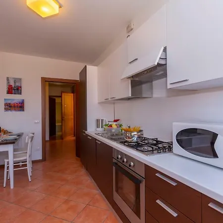 Fontana Del Apartment *