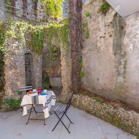 Fontana Del Appartement Varenna